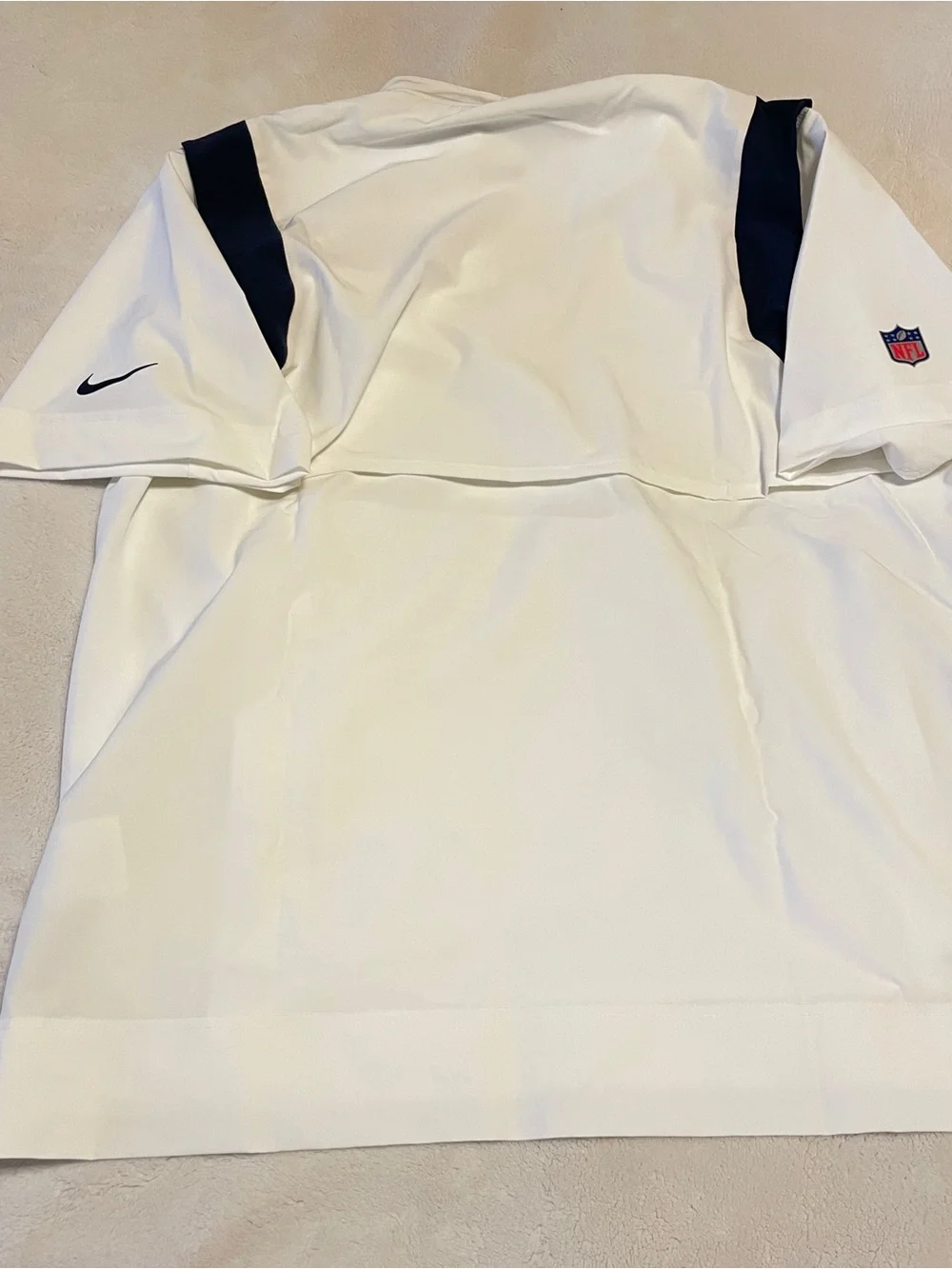 NWOT Nike NFL Denver Broncos White Short Sleeve Dri-Fit Quarter Zip Sz L